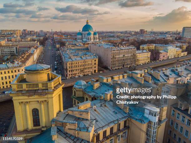 evening st.petersburg city view with  trinity cathedral - st petersburg russia 個照片及圖片檔