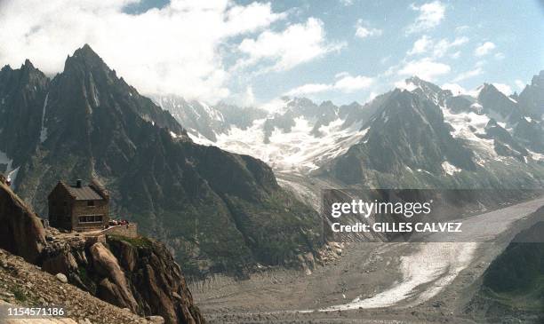 - Vue de la mer de glace prise, le 13 août 1997, dans le massif du Mont-Blanc. Depuis la mort de 13 alpinistes depuis le 23 août, les...