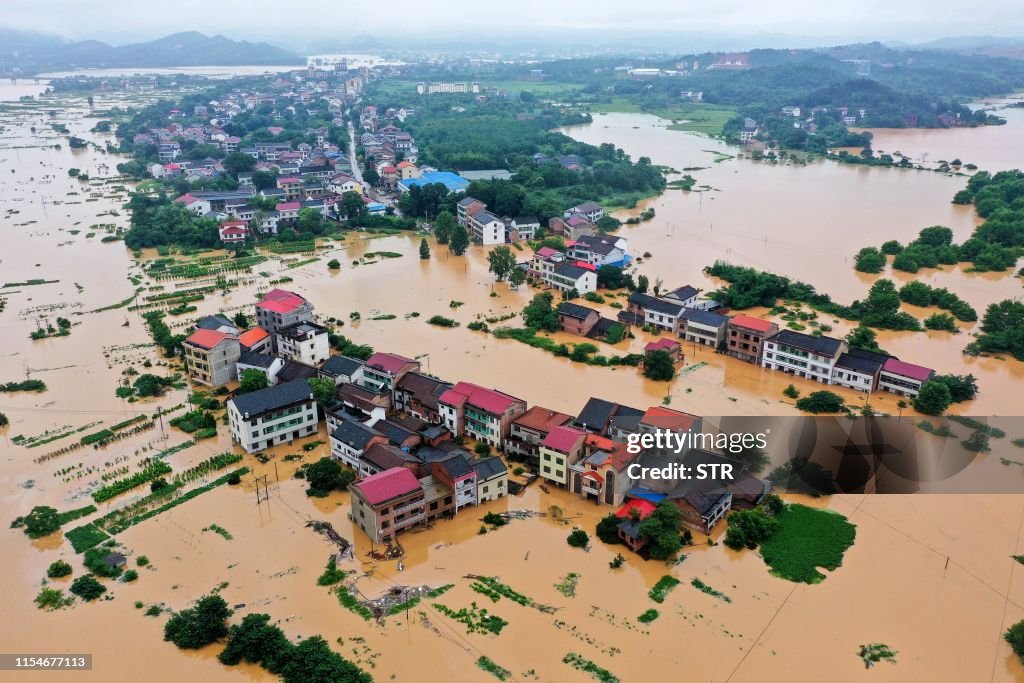 TOPSHOT-CHINA-FLOOD