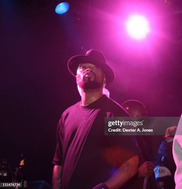 Method Man of Wu-Tang Clan performs live at Toad's Place on January 13, 2008 in New Haven, Connecticut.