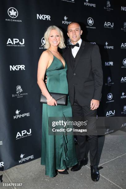 Colten Bush 22 Colleen Carlton Photos & High Res Pictures - Getty Images