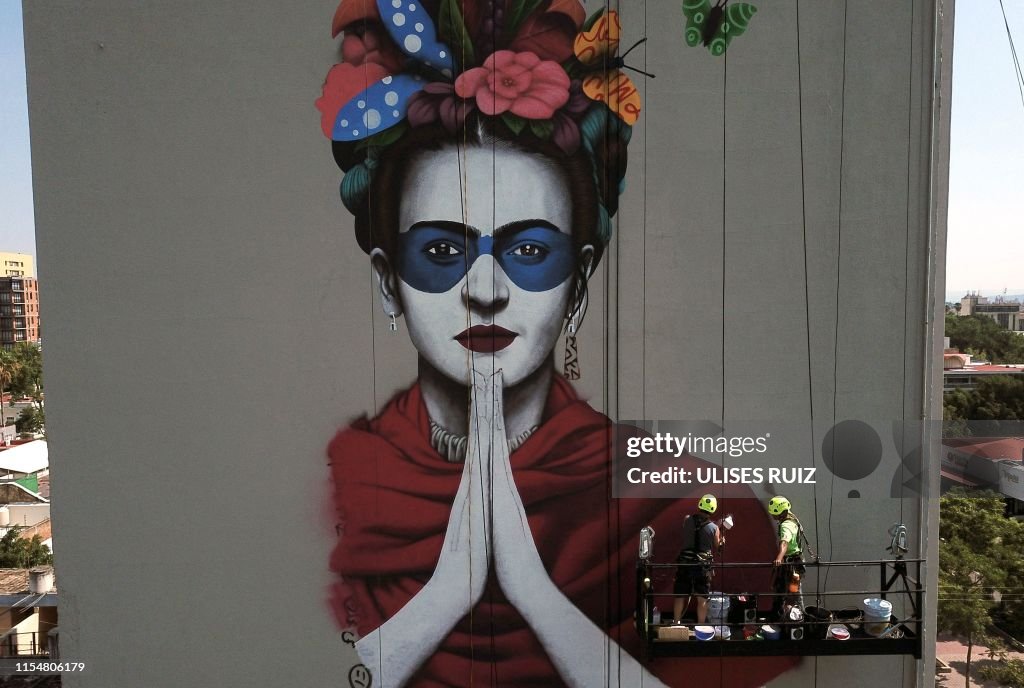 TOPSHOT-MEXICO-IRELAND-ART-FIN DAC-KAHLO