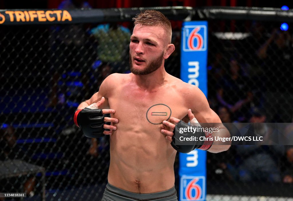 Dana White's Contender Series: Pearce v Rosales