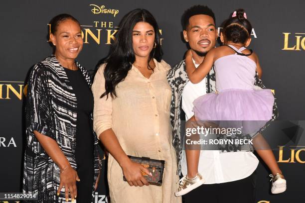 Chance Rapper Daughter 14 Chance The Rapper Daughter Stock Photos, High-Res Pictures, and ...