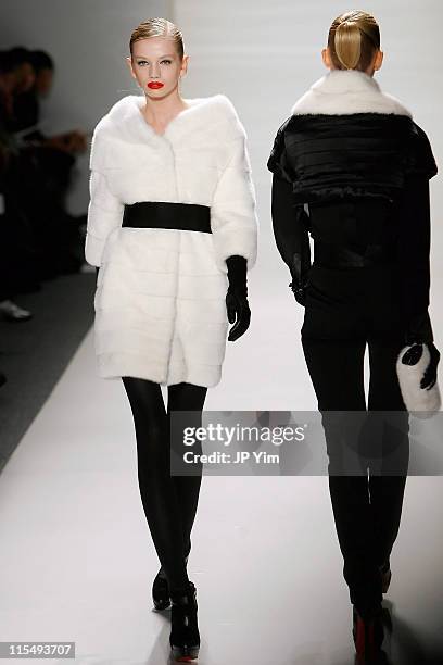 Model Diana Farkhullina walks the runway wearing J. Mendel Fall 2009 during Mercedes-Benz Fashion Week at The Salon in Bryant Park on February 18,...