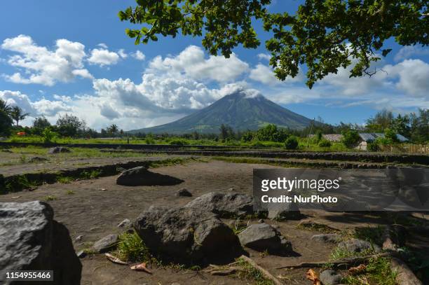 View of the Mayon volcano seen from the Cagsawa Ruins, a Franciscan church destroyed on February 1 by the strongest eruption recorded to date of the...