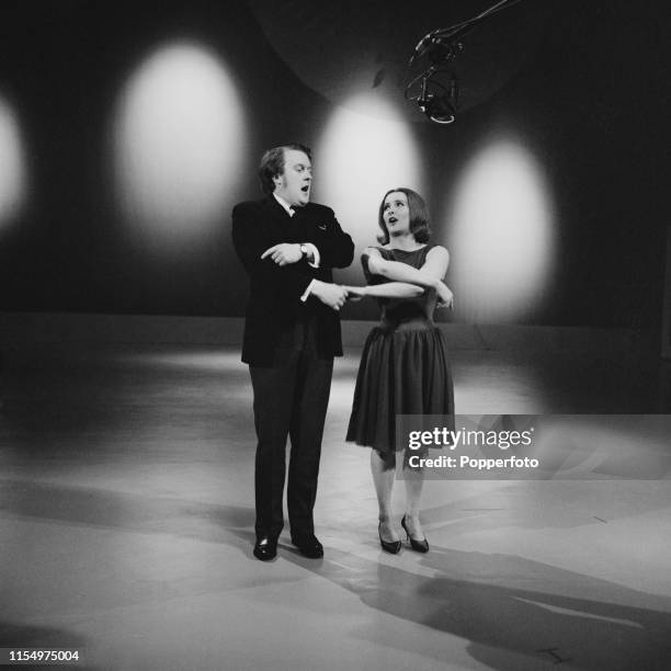 Willie Raston Willie Rushton Photos and Premium High Res Pictures - Getty Images