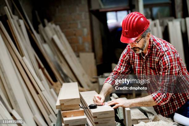 snelle metingen - lean manufacturing stockfoto's en -beelden