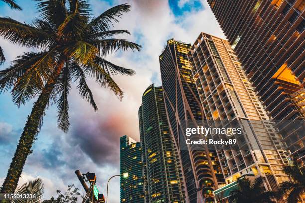 dramatic sunset in miami, florida, at biscayne boulevard - miami imagens e fotografias de stock