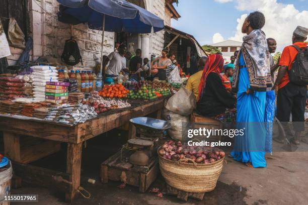 at the market in zanzibar - tanzania stock pictures, royalty-free photos & images