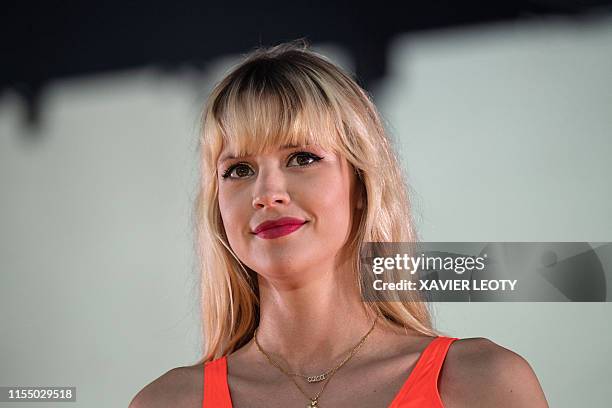 Angel Singer Angèle Singer Photos and Premium High Res Pictures - Getty Images