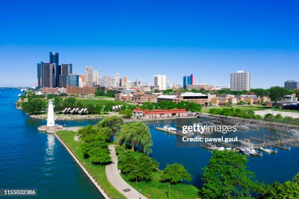 william g. milliken staats park en haven detroit de lucht mening van michigan - michigan stockfoto's en -beelden