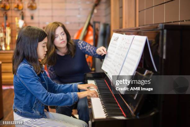 pianolektion - piano bildbanksfoton och bilder