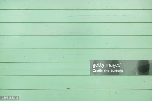 full frame shot of turquoise wooden wall - green wood - fotografias e filmes do acervo