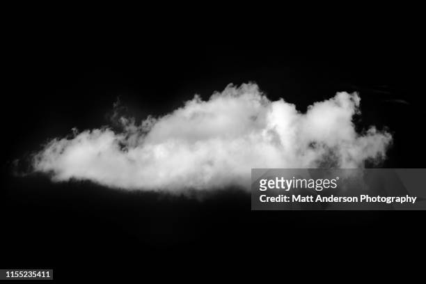 white cloud in dark sky 2547 - computación en nube fotografías e imágenes de stock