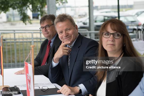 Olaf Jansen , Head of the Central Foreigners Authority , Helmut... News
