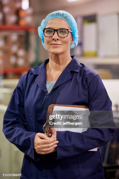 confidence is a must in my career - hair net stock pictures, royalty-free photos & images