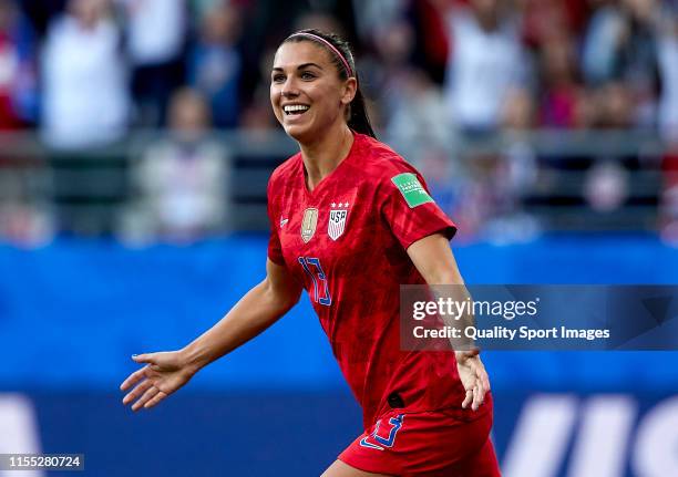 Alex Morgan of USA celebrates their team's first goal during the 2019 FIFA Women's World Cup France group F match between USA and Thailand at Stade...