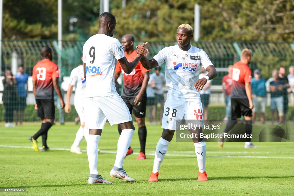 Amiens SC v Boulogne sur Mer - Friendly match