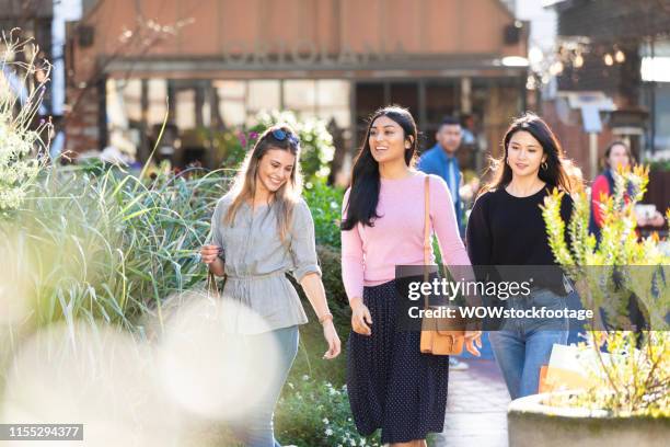 women walking through britomart - auckland city people stock-fotos und bilder