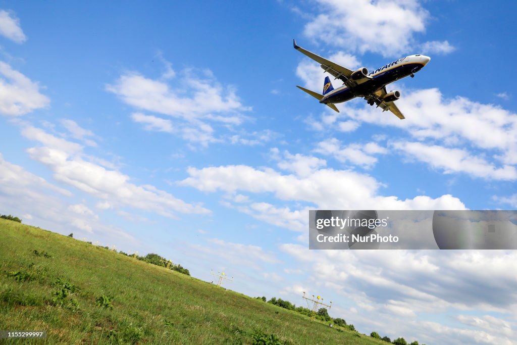 Planespotting Near Krakow Airport