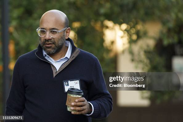 Wayfair Ceo Niraj Shah, co-founder and chief executive officer of Wayfair Inc ...