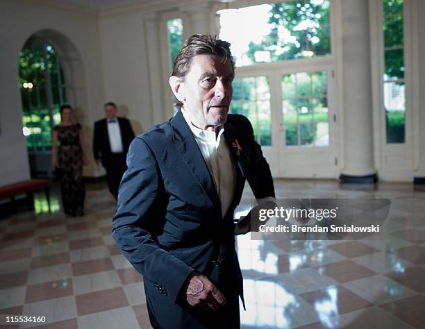 Architect Helmut Jahn arrives at the White House June 7, 2011 in Washington, DC. Guests arrived to attend a state dinner being held by the Obamas for...