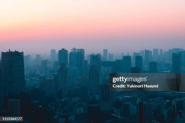 central tokyo at dawn - japan sunrise stock-fotos und bilder