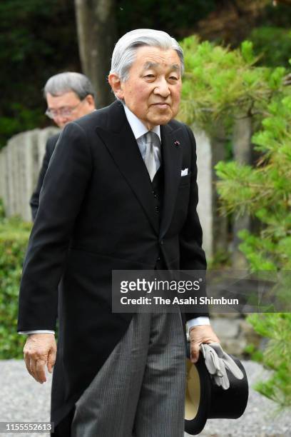 Emperor Emeritus Akihito visits the mausoleum of Emperor Komei on June 12, 2019 in Kyoto, Japan.