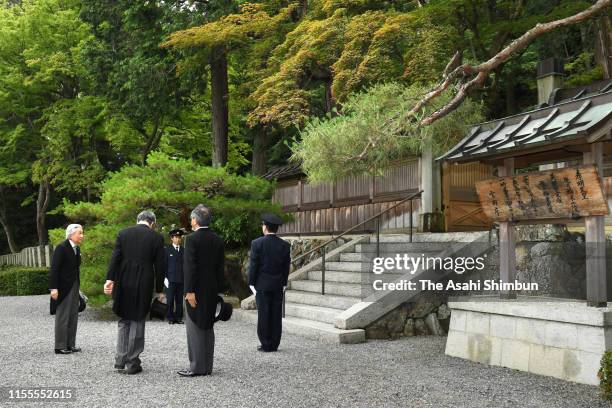 Emperor Emeritus Akihito visits the mausoleum of Emperor Komei on June 12, 2019 in Kyoto, Japan.