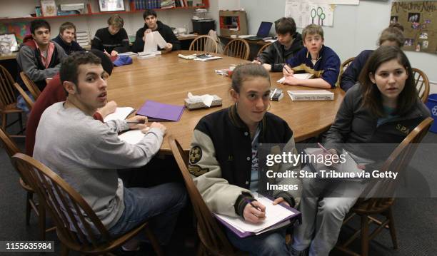 St. Paul, MN., 1/5/2004. St. Paul Academy students Ali Schwach , Sam Goldberger, Scottie Scott, Shaz Iqbal, Andrew Lindsay, Tommy Malowney, Gabe...