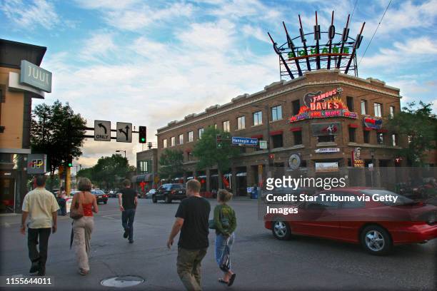 Bruce Bisping/Star Tribune. Minneapolis, Thursday, 8/11/05. The intersection of Hennepin Ave and Lake Street is the focus point for the Uptown area....