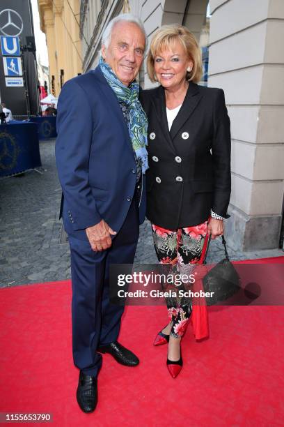 Guenter Steinberg and his wife Margot Steinberg during the 19th Mercedes-Benz reception at "Klassik am Odeonsplatz" on July 14, 2019 in Munich,...