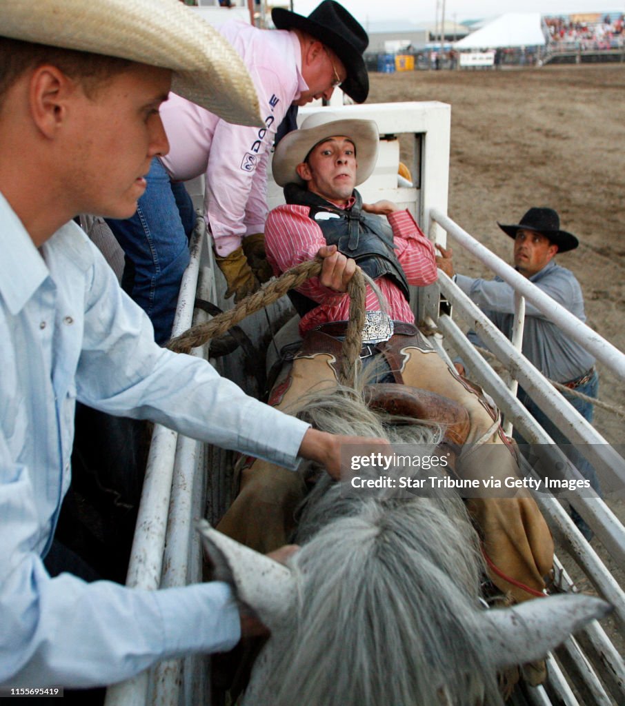 Beefalo Rodeo LEVISON * mlevison@startribune.com June 25, 2010 - News Photo - Getty ...