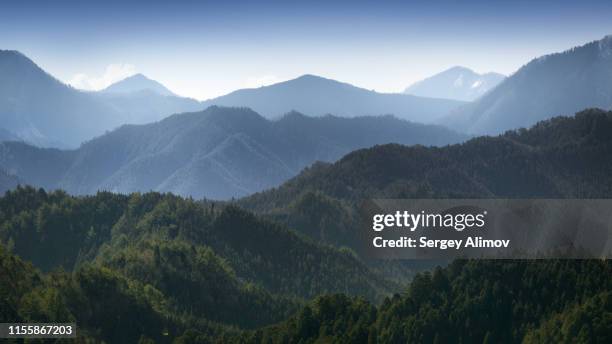 mount koya green highland neighbourhoods - satoyama scenery stock-fotos und bilder