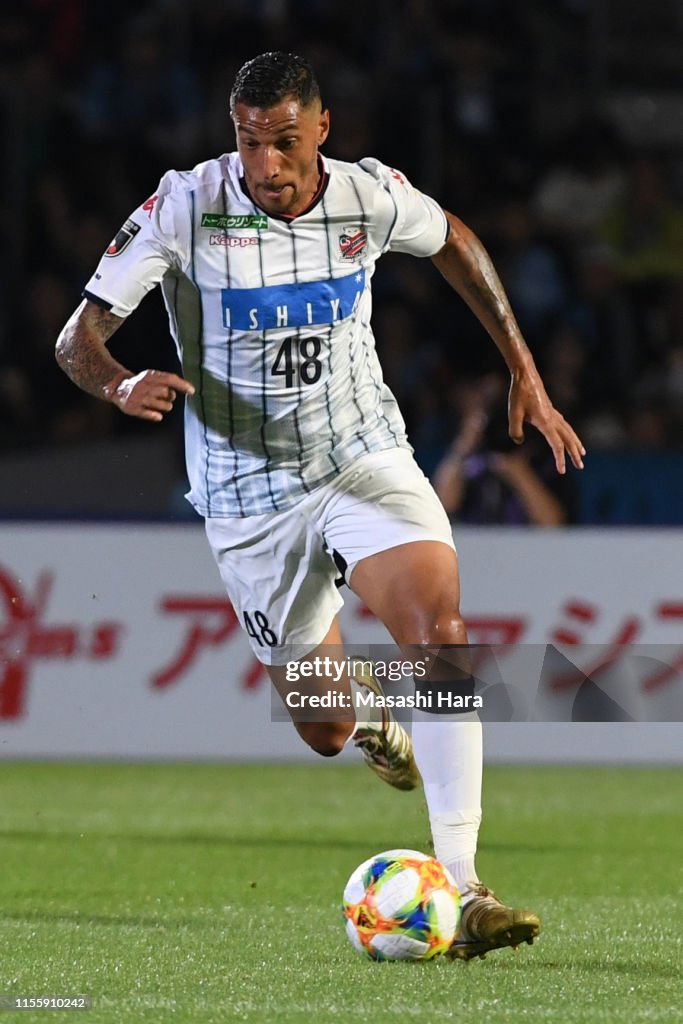 Kawasaki Frontale v Consadole Sapporo - J.League J1