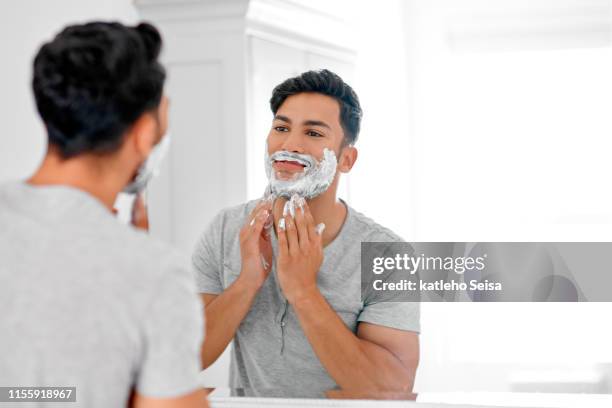 hij is klaar voor een grote dag vandaag - big beard stockfoto's en -beelden