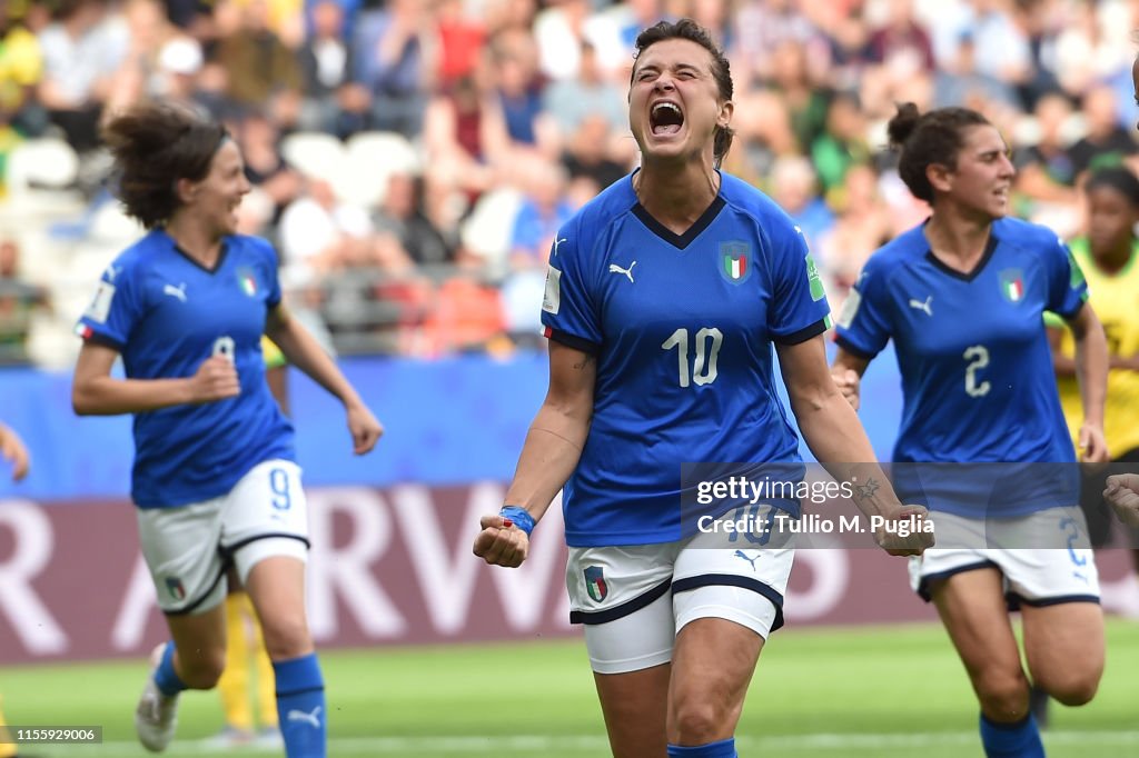 Jamaica v Italy: Group C - 2019 FIFA Women's World Cup France