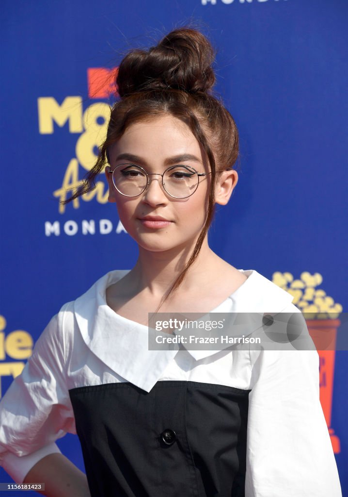 Anna Cathcart attends the 2019 MTV Movie and TV Awards at Barker