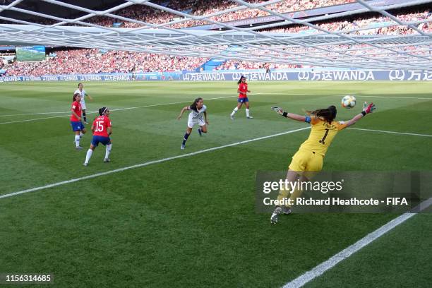 Claudia Endler of Chile makes a save during the 2019 FIFA Women's World Cup France group F match between USA and Chile at Parc des Princes on June...
