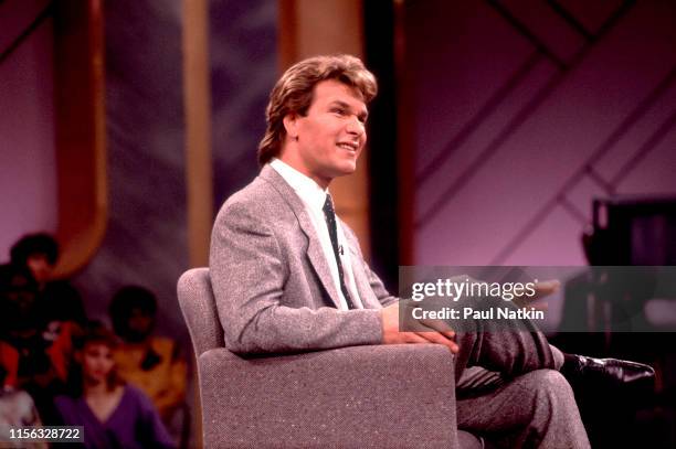 Actor Patrick Swayze appears as a guest on the Oprah Winfrey Show in Chicago, Illinois, April 5, 1992.
