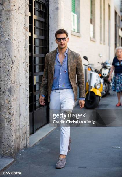 Johannes Huebl is seen outside Etro during the Milan Men's Fashion Week Spring/Summer 2020 on June 16, 2019 in Milan, Italy.