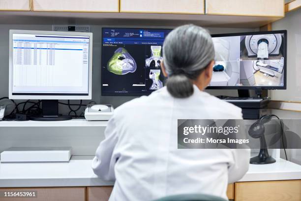 Mri Scan Back Photos and Premium High Res Pictures - Getty Images
