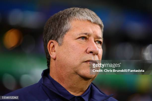 Ecuador coach Hernan Dario Gomez looks on during the Copa America Brazil 2019 group C match between Uruguay and Ecuador at Mineirao Stadium on June...