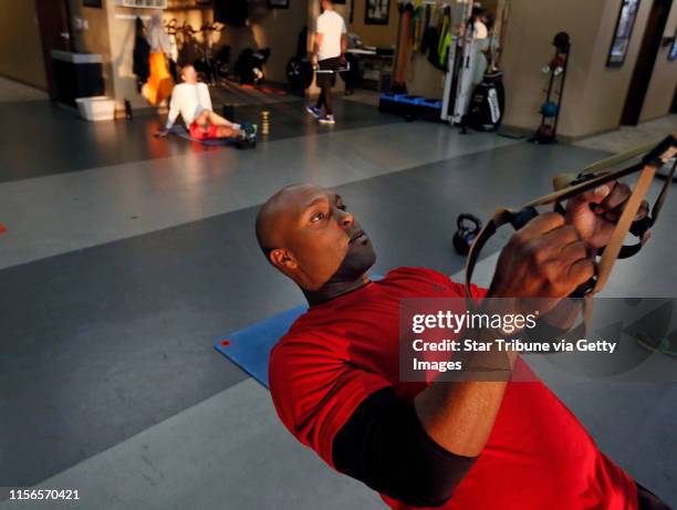 Minnesota Twins outfielder Torii Hunter works out 3 times a week at Synergy an athletic performance gym in Dallas Texas. Hunter works with Jon DeMoss...