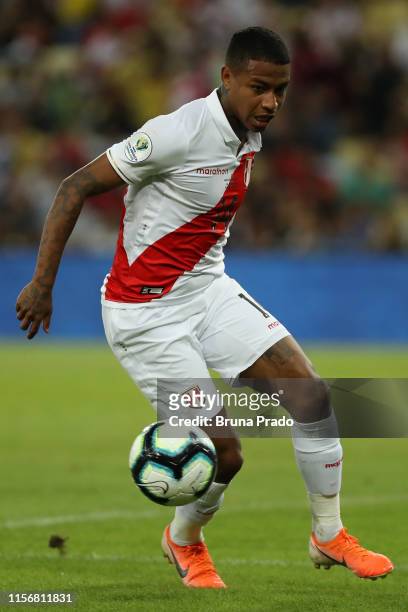 Andy Polo of Peru controls the ball during the Copa America Brazil 2019 group A match between Bolivia and Peru at Maracana Stadium on June 18, 2019...