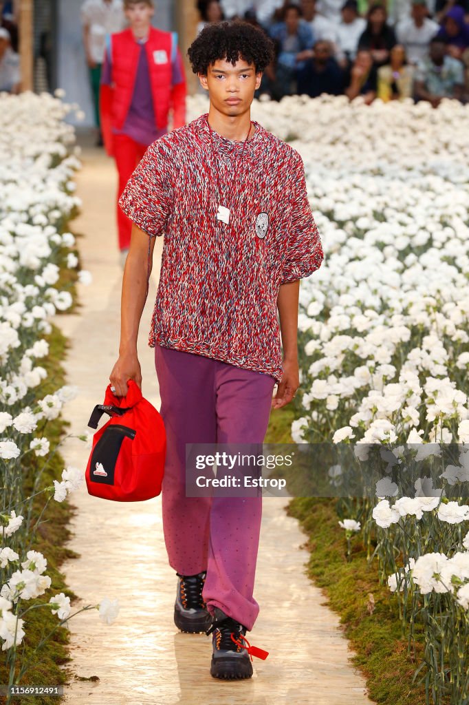 Off-White : Runway - Paris Fashion Week - Menswear Spring/Summer 2020