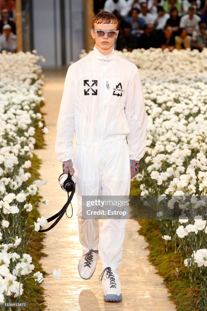 Off-White : Runway - Paris Fashion Week - Menswear Spring/Summer 2020