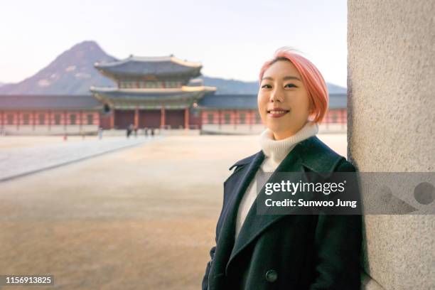 portrait of young woman - seoul people stock pictures, royalty-free photos & images