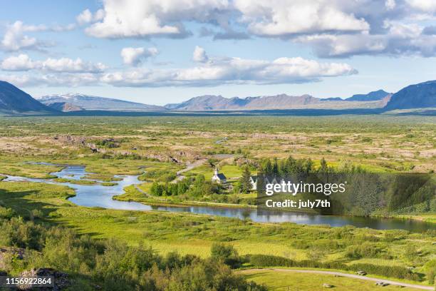 zomer thingvellir nationaal park, ijsland - nationaal park pingvellir stockfoto's en -beelden